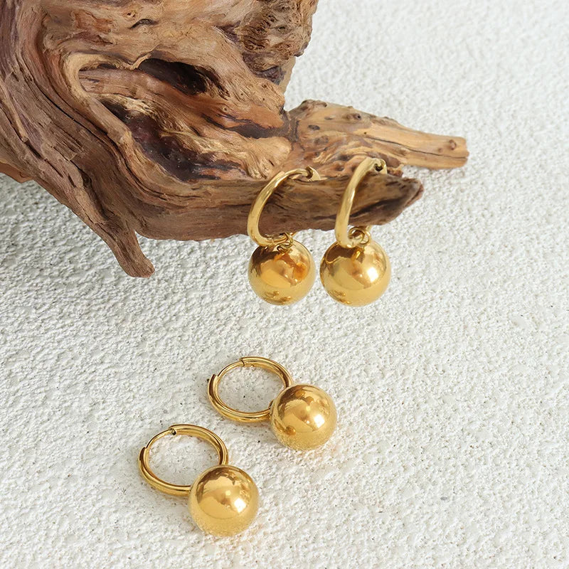 Classic Necklace, Earrings, Bracelet Set Classic Necklace, Earrings, Bracelet Set